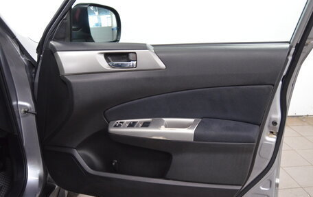 Subaru Forester, 2010 год, 850 000 рублей, 12 фотография