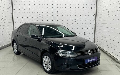 Volkswagen Jetta VI, 2013 год, 1 235 000 рублей, 2 фотография