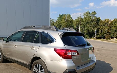 Subaru Outback IV рестайлинг, 2018 год, 2 510 000 рублей, 3 фотография