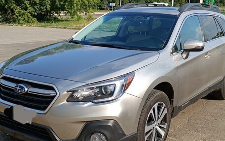 Subaru Outback IV рестайлинг, 2018 год, 2 510 000 рублей, 2 фотография