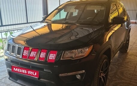 Jeep Compass II, 2018 год, 1 300 000 рублей, 1 фотография