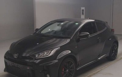 Toyota Yaris, 2022 год, 2 350 000 рублей, 1 фотография