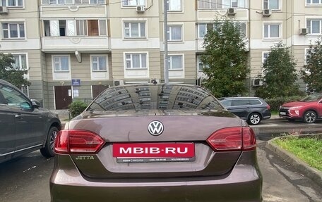 Volkswagen Jetta VI, 2014 год, 1 000 000 рублей, 2 фотография