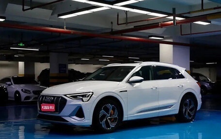 Audi e-tron I, 2022 год, 4 530 001 рублей, 1 фотография
