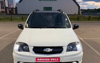 Chevrolet Niva I рестайлинг, 2017 год, 880 000 рублей, 1 фотография