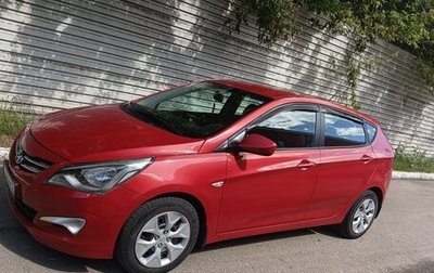 Hyundai Solaris II рестайлинг, 2015 год, 910 000 рублей, 1 фотография
