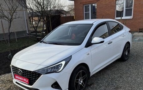 Hyundai Solaris II рестайлинг, 2020 год, 1 600 000 рублей, 1 фотография