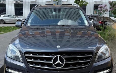 Mercedes-Benz M-Класс, 2013 год, 2 790 000 рублей, 2 фотография