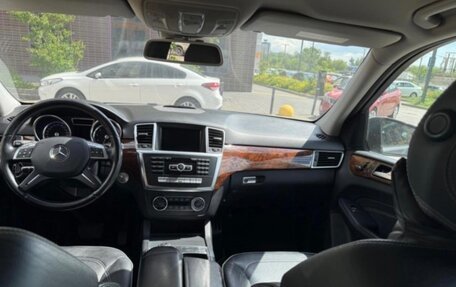 Mercedes-Benz M-Класс, 2013 год, 2 790 000 рублей, 4 фотография