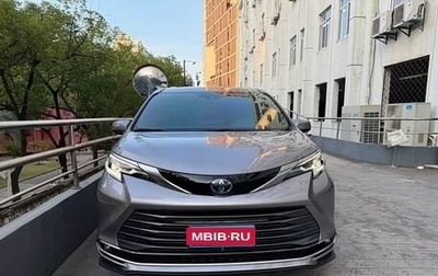 Toyota Sienna, 2021 год, 4 282 000 рублей, 1 фотография