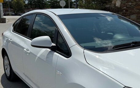 Opel Astra J, 2014 год, 995 000 рублей, 3 фотография