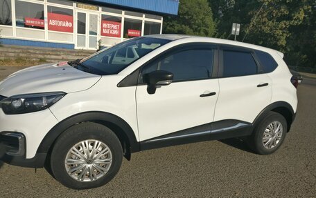 Renault Kaptur I рестайлинг, 2018 год, 1 065 000 рублей, 3 фотография