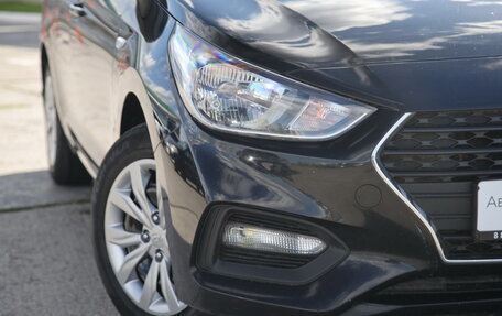 Hyundai Solaris II рестайлинг, 2017 год, 1 175 200 рублей, 2 фотография