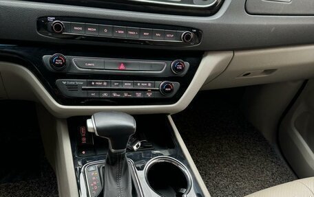 KIA Carnival III, 2019 год, 2 950 000 рублей, 4 фотография
