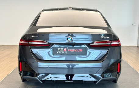 BMW 5 серия, 2024 год, 9 070 000 рублей, 5 фотография