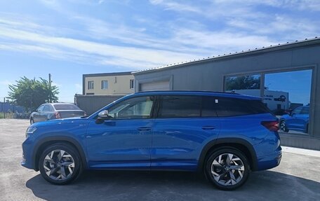 Skoda Kodiaq, 2025 год, 4 999 999 рублей, 4 фотография