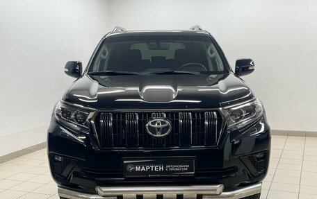 Toyota Land Cruiser Prado 150 рестайлинг 2, 2021 год, 6 030 000 рублей, 2 фотография