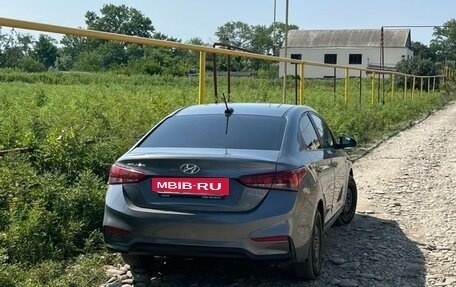Hyundai Solaris II рестайлинг, 2018 год, 1 080 000 рублей, 3 фотография
