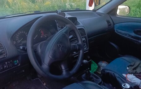 Mitsubishi Carisma I, 2003 год, 200 000 рублей, 6 фотография
