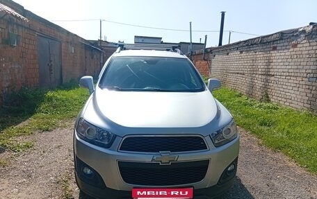 Chevrolet Captiva I, 2014 год, 1 555 000 рублей, 2 фотография