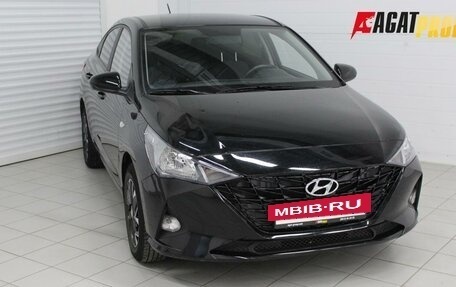 Hyundai Solaris II рестайлинг, 2022 год, 1 750 000 рублей, 3 фотография