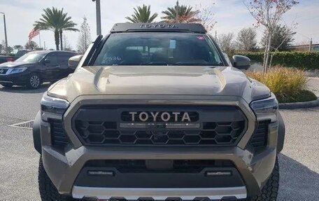 Toyota Tacoma, 2025 год, 7 000 000 рублей, 2 фотография