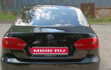 Volkswagen Jetta VI, 2011 год, 600 000 рублей, 2 фотография