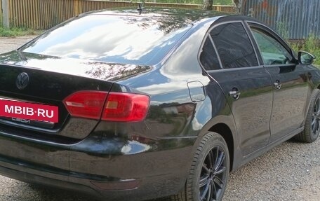 Volkswagen Jetta VI, 2011 год, 600 000 рублей, 3 фотография