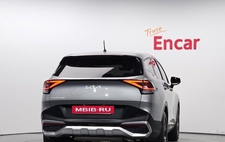 KIA Sportage IV рестайлинг, 2022 год, 2 000 000 рублей, 4 фотография