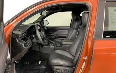 Toyota Tacoma, 2025 год, 7 000 000 рублей, 5 фотография