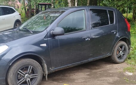 Renault Sandero I, 2010 год, 272 000 рублей, 3 фотография