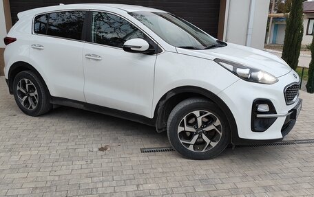 KIA Sportage IV рестайлинг, 2019 год, 1 800 000 рублей, 2 фотография