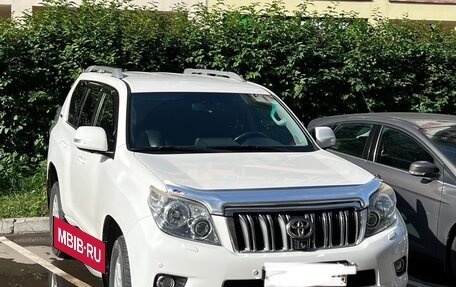 Toyota Land Cruiser Prado 150 рестайлинг 2, 2011 год, 3 900 000 рублей, 3 фотография