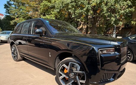 Rolls-Royce Cullinan, 2025 год, 73 900 000 рублей, 2 фотография