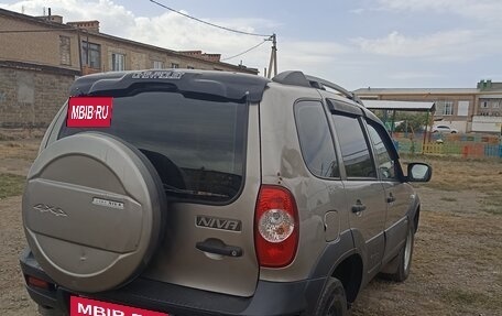 Chevrolet Niva I рестайлинг, 2019 год, 650 000 рублей, 2 фотография