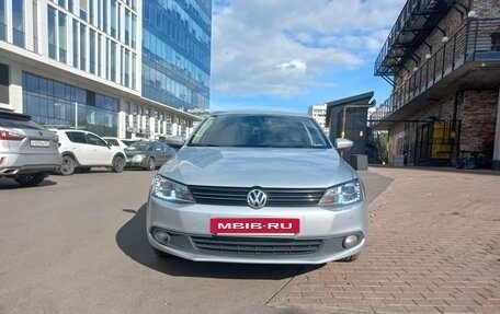 Volkswagen Jetta VI, 2012 год, 1 150 000 рублей, 3 фотография