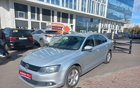 Volkswagen Jetta VI, 2012 год, 1 150 000 рублей, 2 фотография