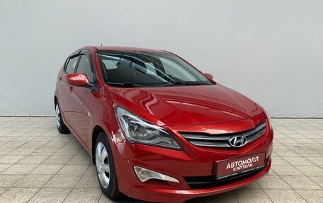 Hyundai Solaris II рестайлинг, 2015 год, 999 000 рублей, 4 фотография