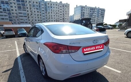 Hyundai Avante, 2013 год, 950 000 рублей, 7 фотография