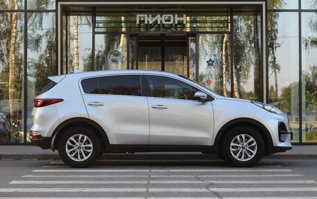 KIA Sportage IV рестайлинг, 2018 год, 1 990 000 рублей, 4 фотография