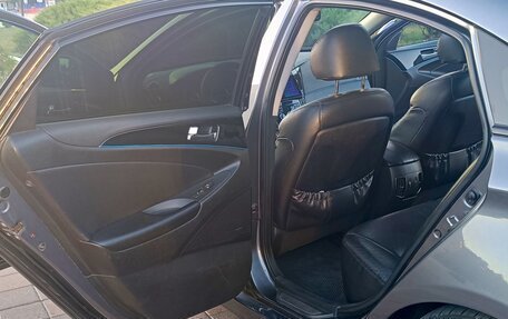 Hyundai Sonata VI, 2011 год, 1 390 000 рублей, 8 фотография