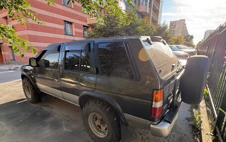 Nissan Terrano II рестайлинг, 1993 год, 510 000 рублей, 2 фотография