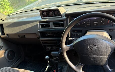 Nissan Terrano II рестайлинг, 1993 год, 510 000 рублей, 7 фотография
