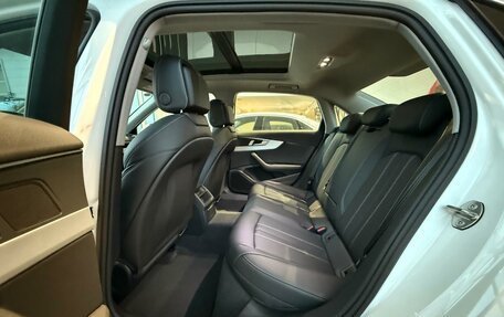 Audi A4, 2024 год, 5 700 000 рублей, 7 фотография