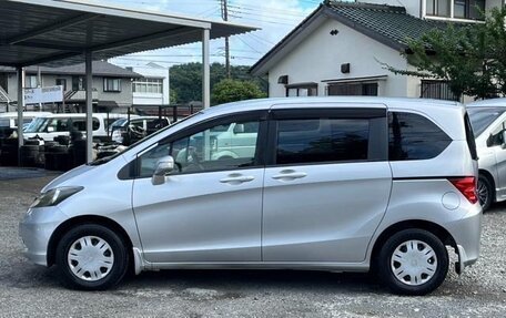 Honda Freed I, 2011 год, 700 000 рублей, 8 фотография