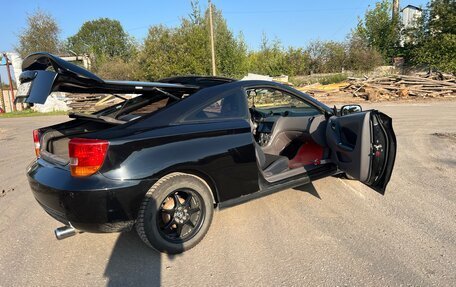 Toyota Celica VII рестайлинг, 2002 год, 900 000 рублей, 8 фотография