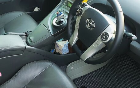 Toyota Prius, 2009 год, 1 150 000 рублей, 14 фотография