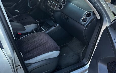 Volkswagen Tiguan I, 2011 год, 850 000 рублей, 6 фотография