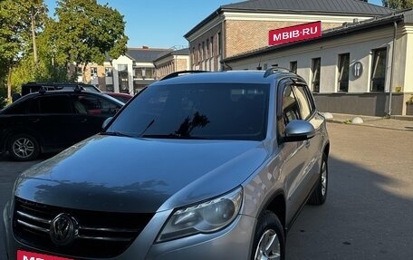 Volkswagen Tiguan I, 2011 год, 850 000 рублей, 1 фотография