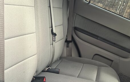 Ford Escape II, 2010 год, 1 060 000 рублей, 15 фотография
